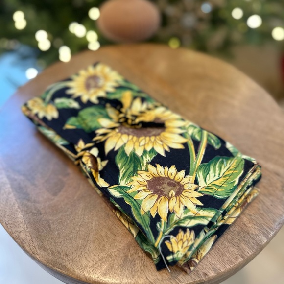 April Cornell sunflower valley napkins 16” X 16” set of 6 black yellow - Picture 4 of 4